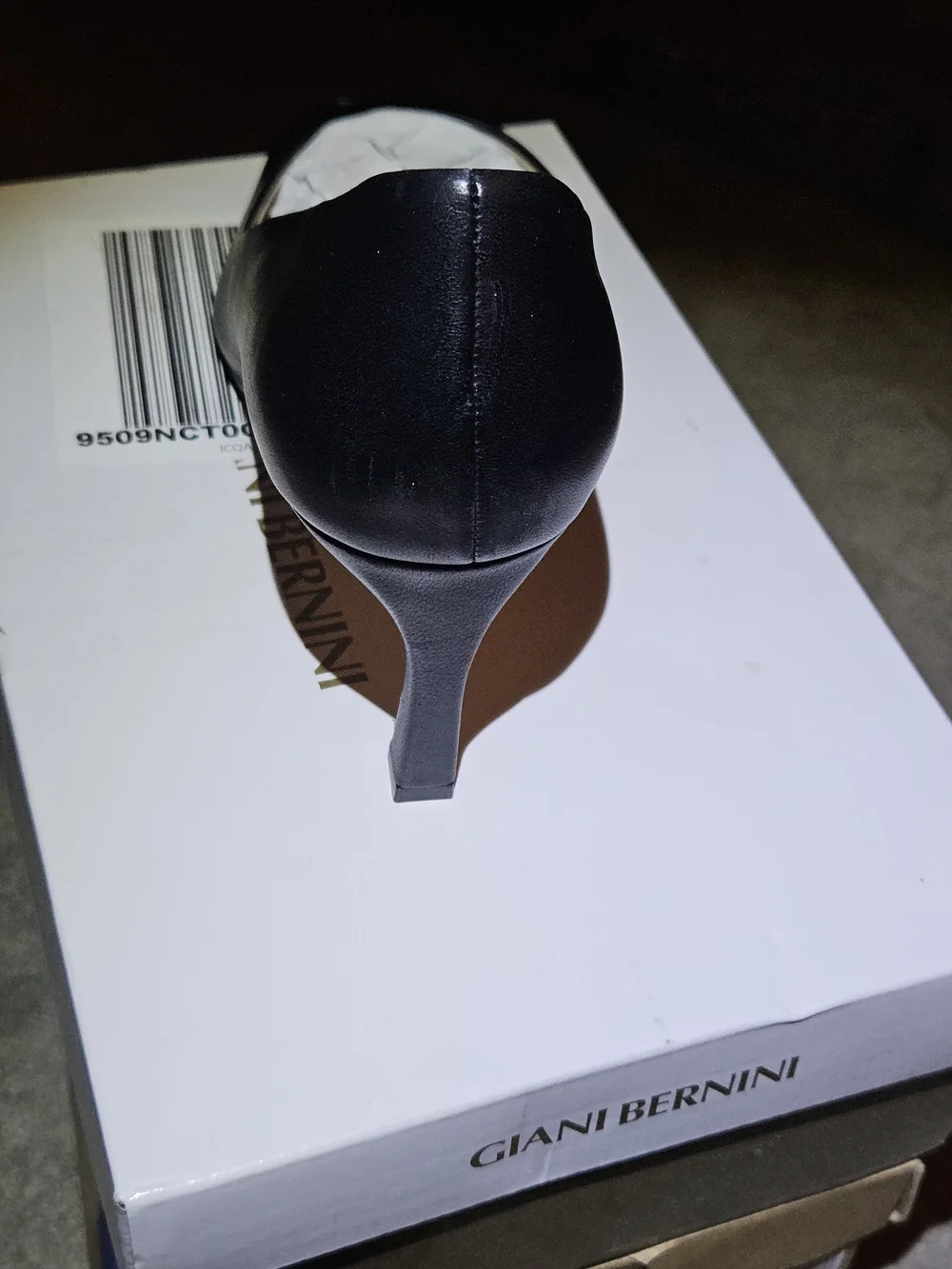 Giani Bernini Black Leather Peep-Toe Pump (NWT) 9.5